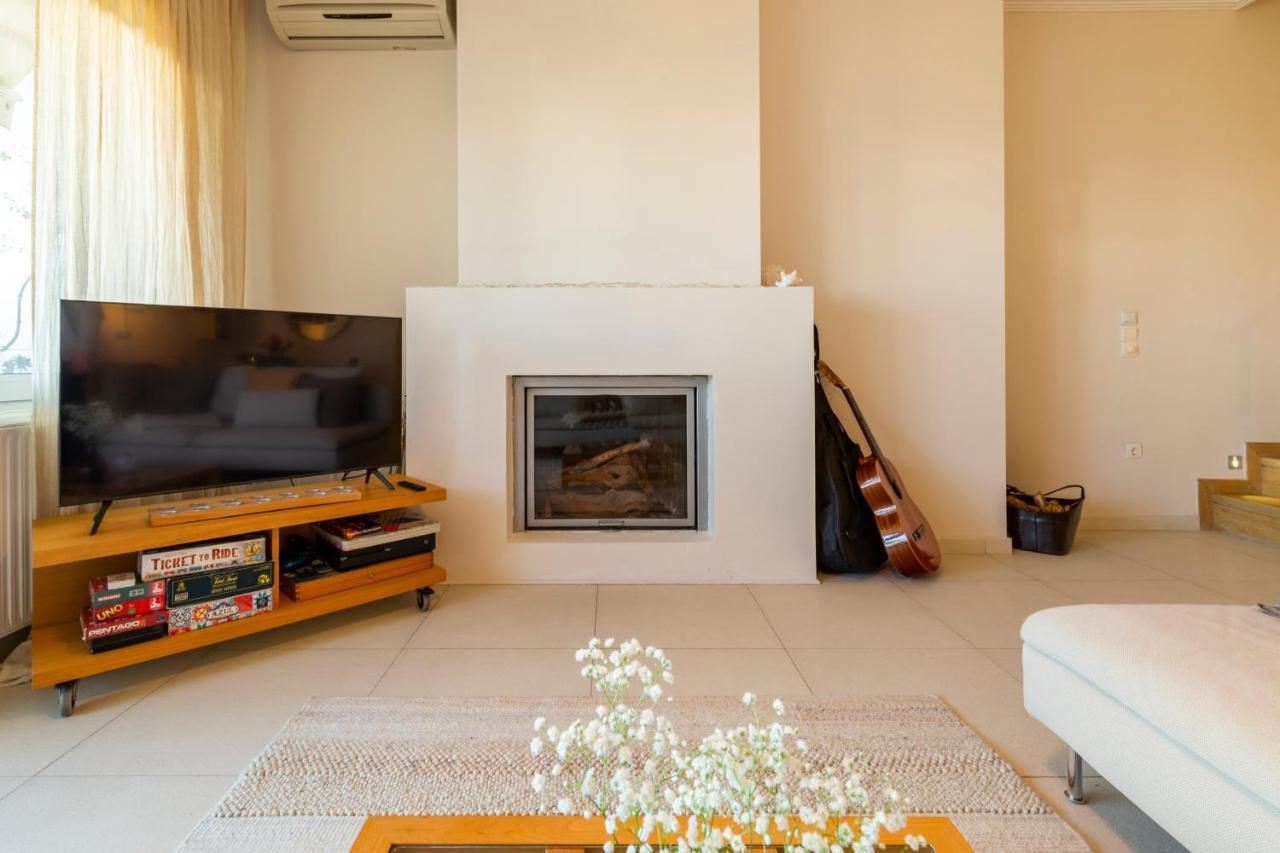 Something Different In Chalkida Apartman Karababás Kültér fotó